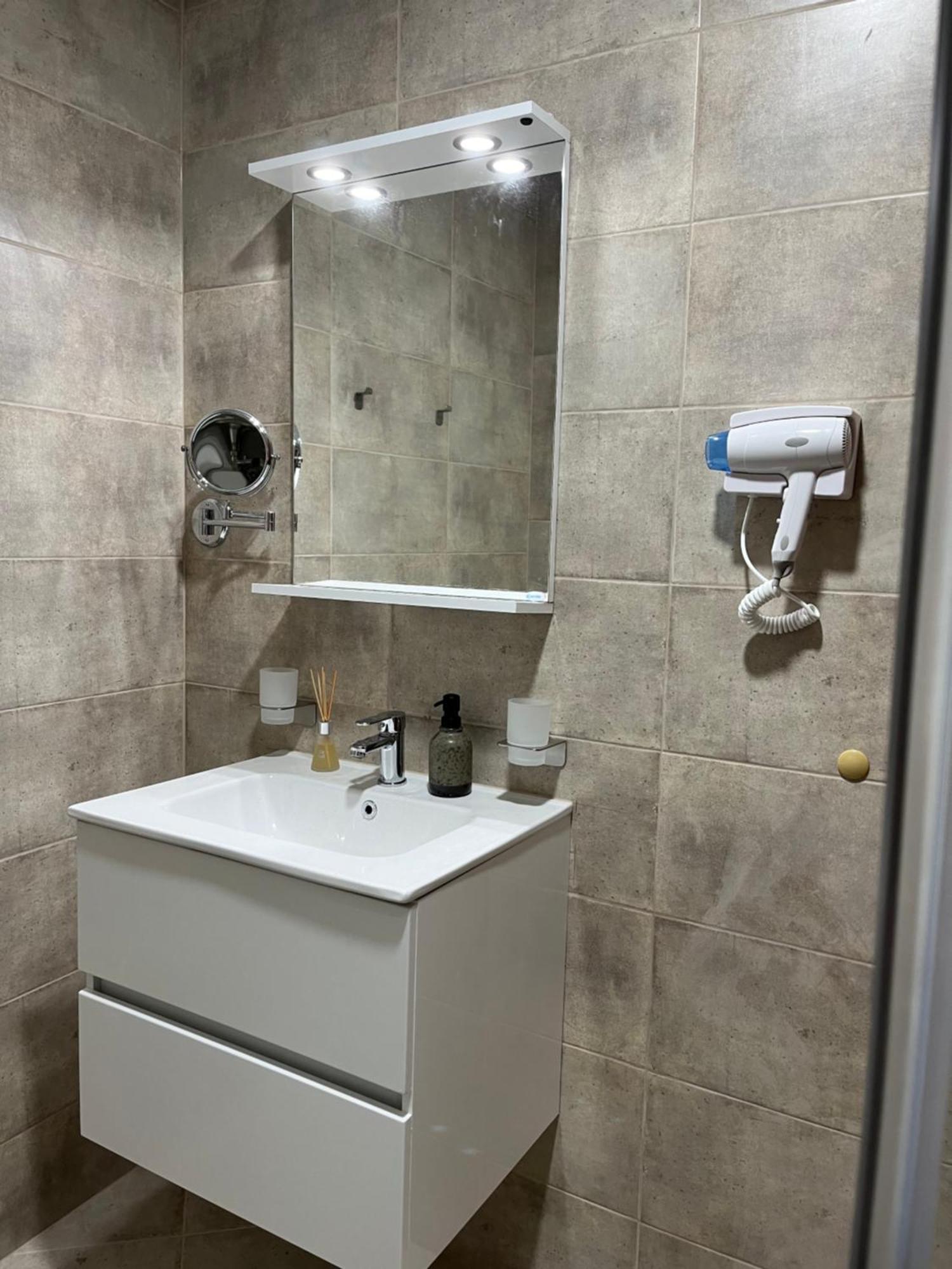 Golf Coast Boutique Studio With Sea View Topola Exterior photo